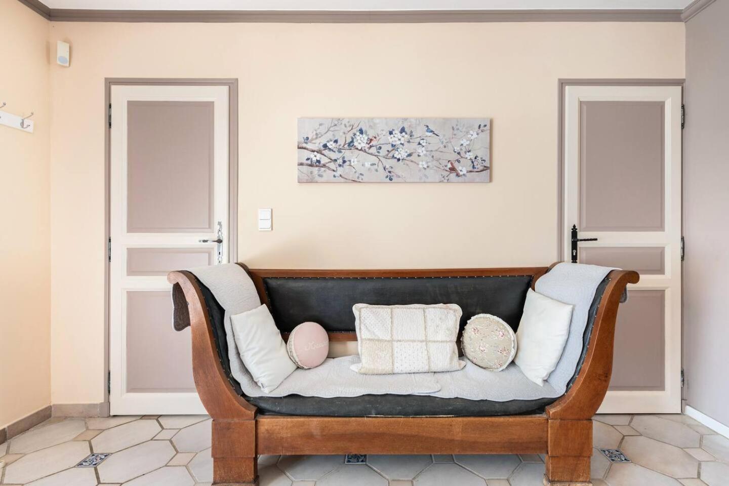 Chambre Et Table D'Hotes Villa Pomponette Nans-les-Pins Luaran gambar