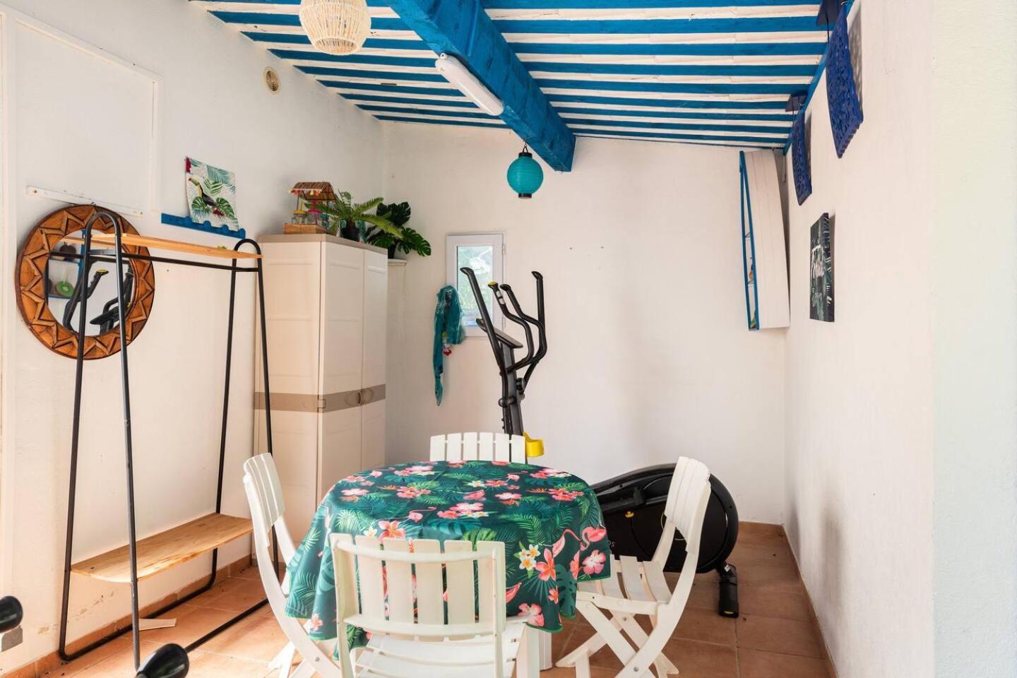 Chambre Et Table D'Hotes Villa Pomponette Nans-les-Pins Luaran gambar