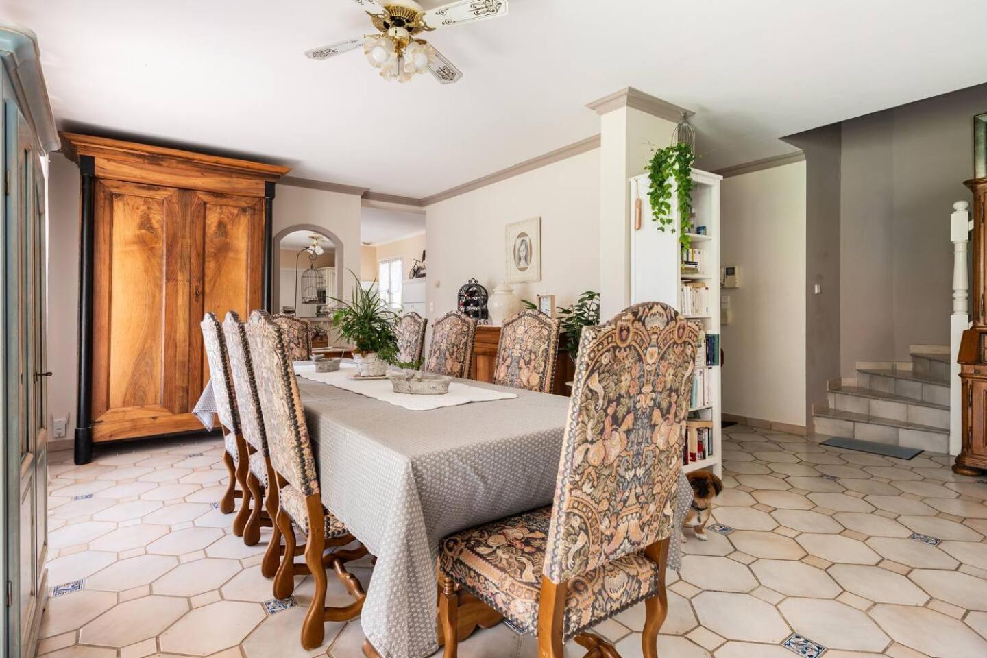 Chambre Et Table D'Hotes Villa Pomponette Nans-les-Pins Luaran gambar